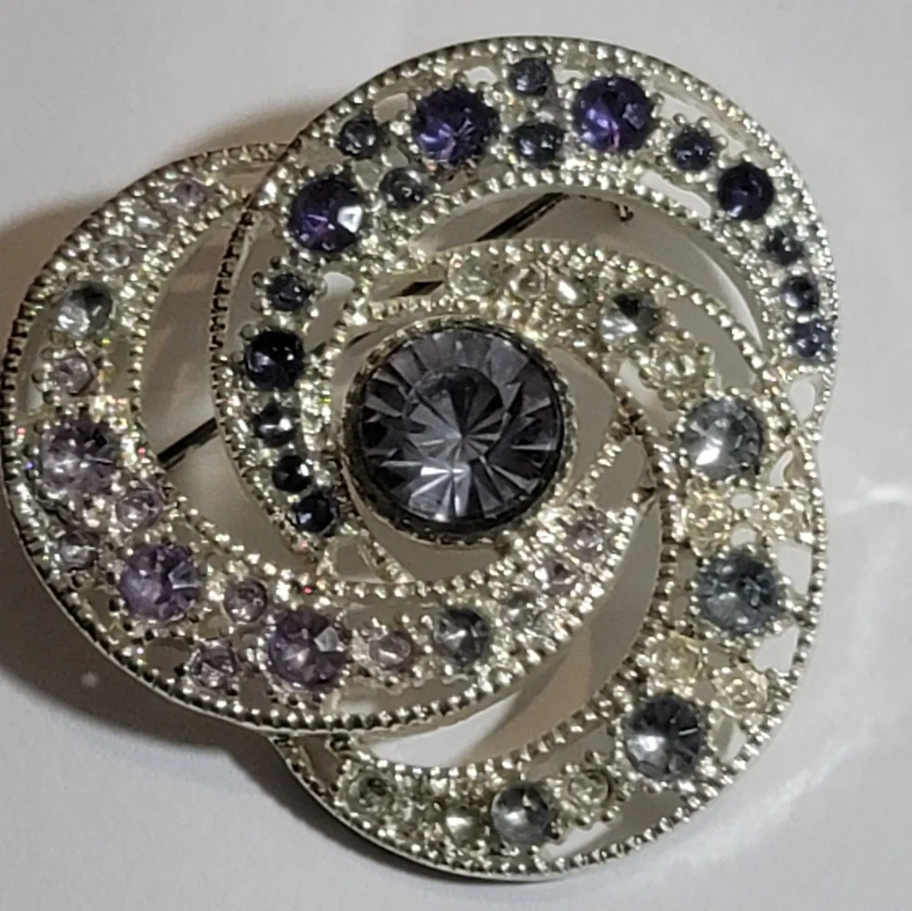 Brooch pin Faux Tanzanite Amethyst Diamond Silver Tone Brooch costume